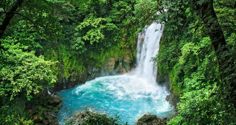 A waterfall in Cosat Rica